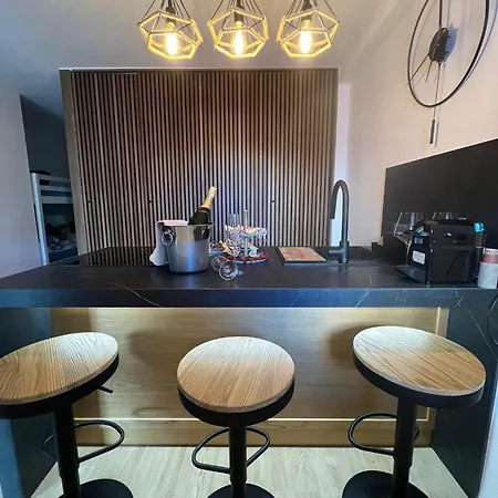 Nicola's Luxury Sardinia アパート